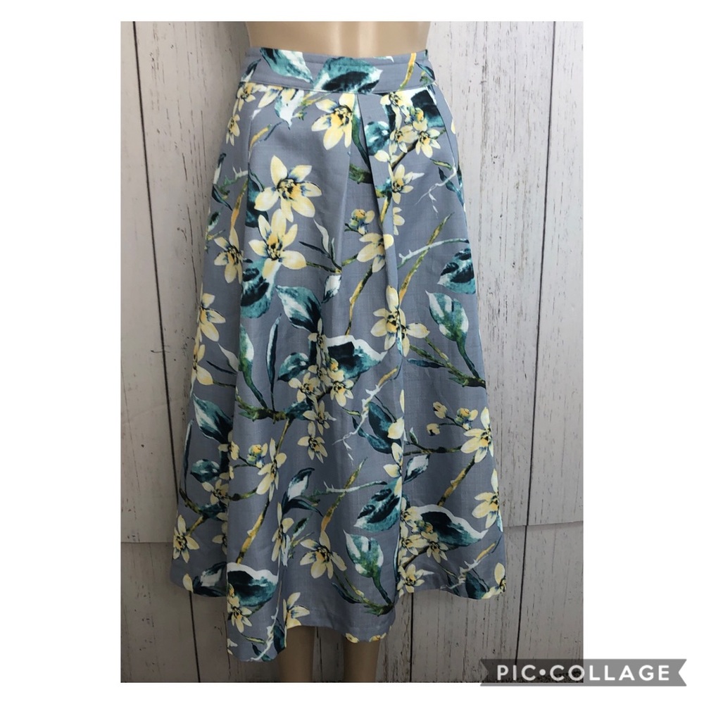 🌻 Anthropologie J. By J.O.A. Floral A line Skirt
